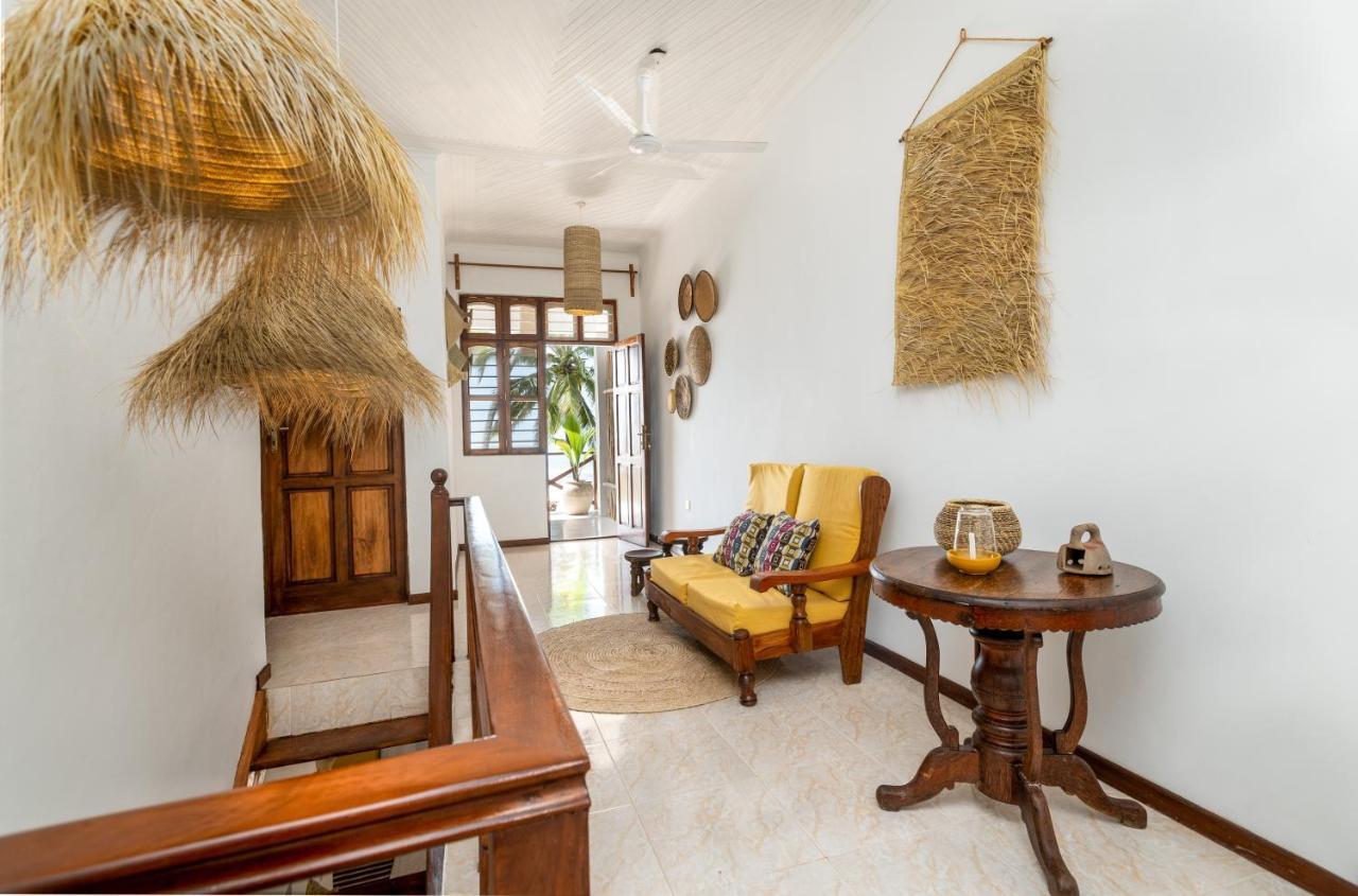 Kima Serviced Beach House & Suites Bwejuu Exterior photo
