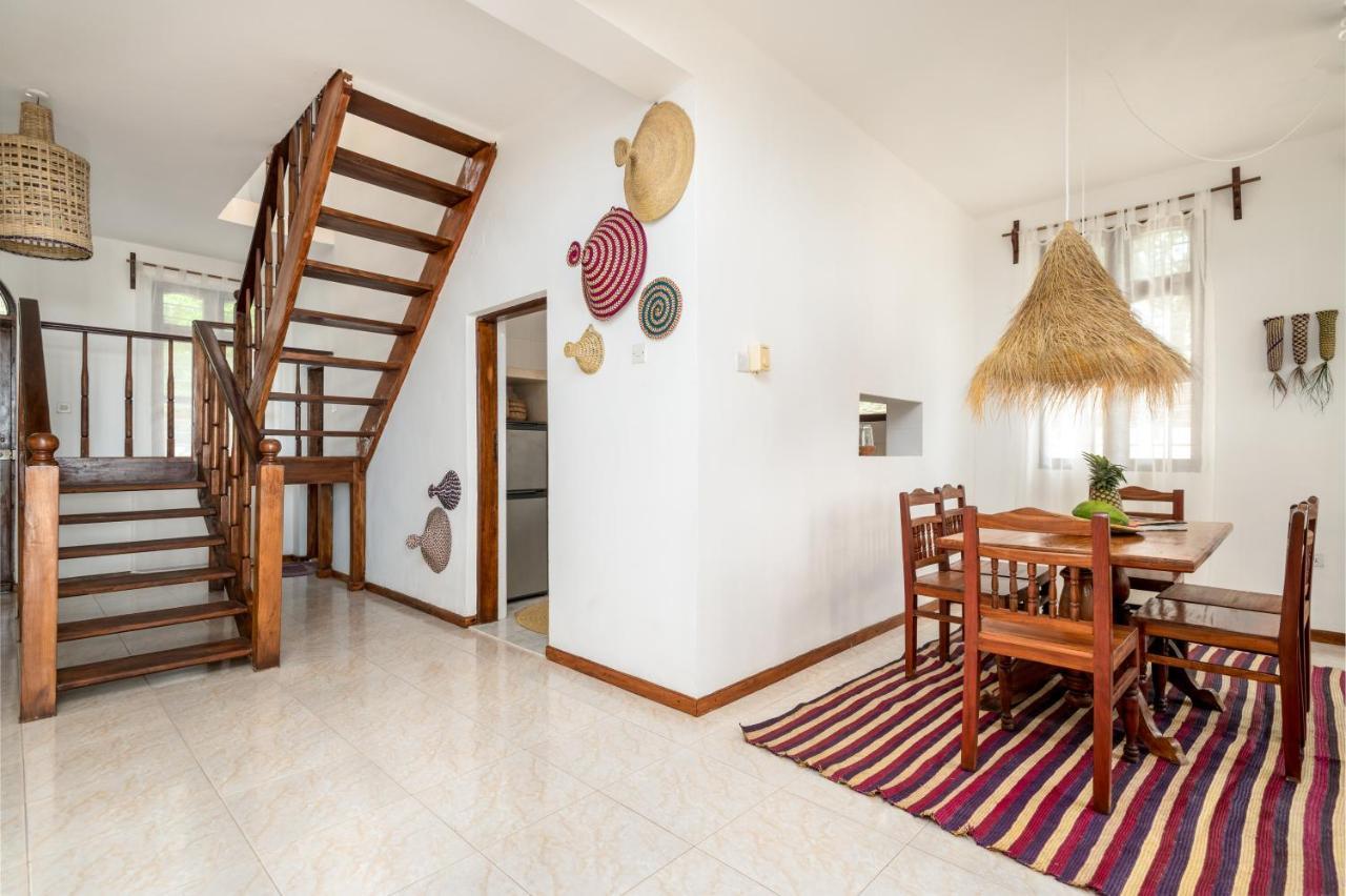 Kima Serviced Beach House & Suites Bwejuu Exterior photo