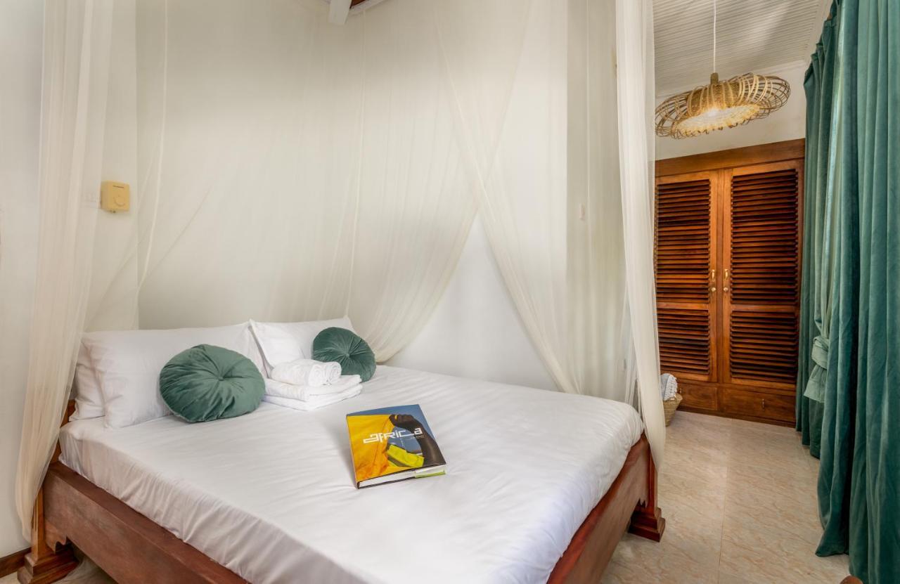 Kima Serviced Beach House & Suites Bwejuu Exterior photo